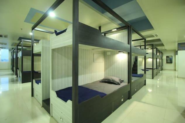 In & Out Dormitory Ahmadábád Kültér fotó
